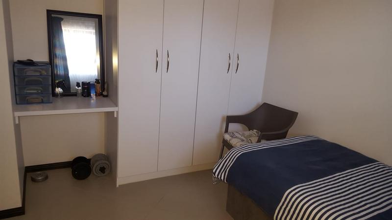 To Let 2 Bedroom Property for Rent in Buhrein Western Cape